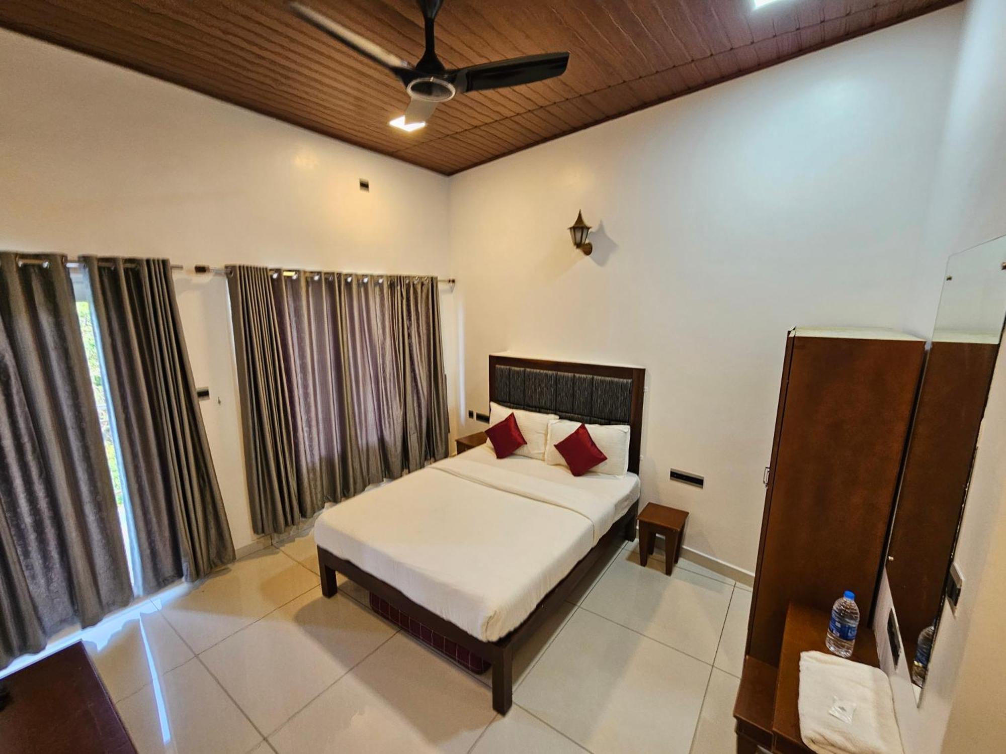 Bed and Breakfast Misty Bush Munnar Exterior foto